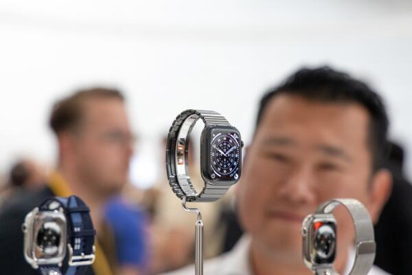Trên Tay Apple Watch Series 11, SE 3 & Ultra 3: Đã Đến Lúc Cần Một Cuộc "Đại Cải Tổ"